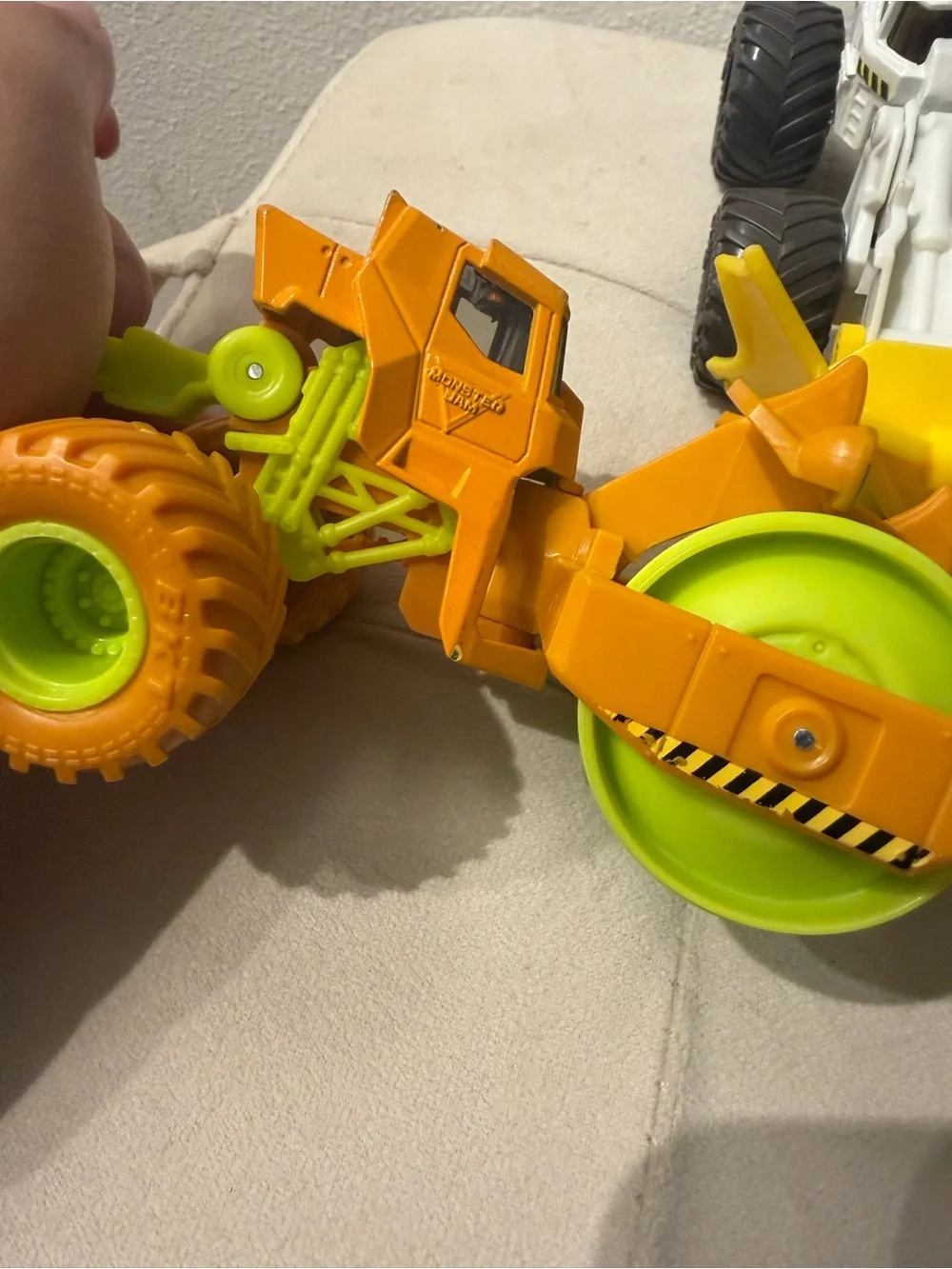 Monster jam dirt squad set